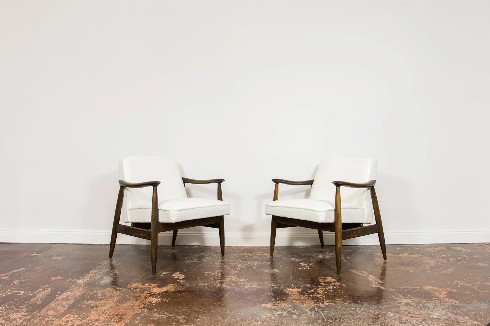 Pair of GFM-87 Armchairs Designed by Juliusz Kędziorek, Gościcińska Fabryka Mebli, Poland, 1960s
