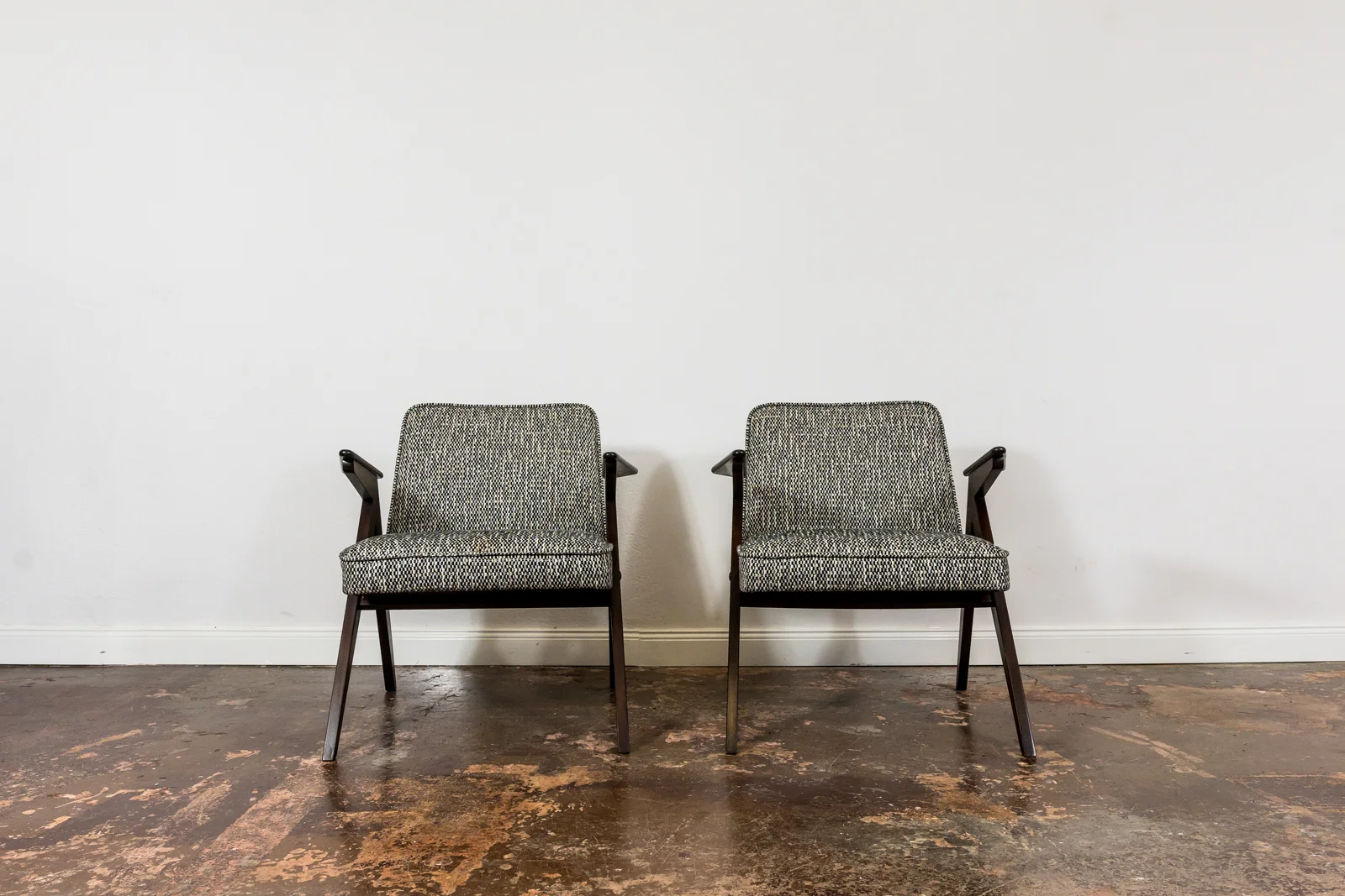 Pair of “Bunny” type 300-177 armchairs, Dolnośląska Fabryka Mebli, Poland, 1970s