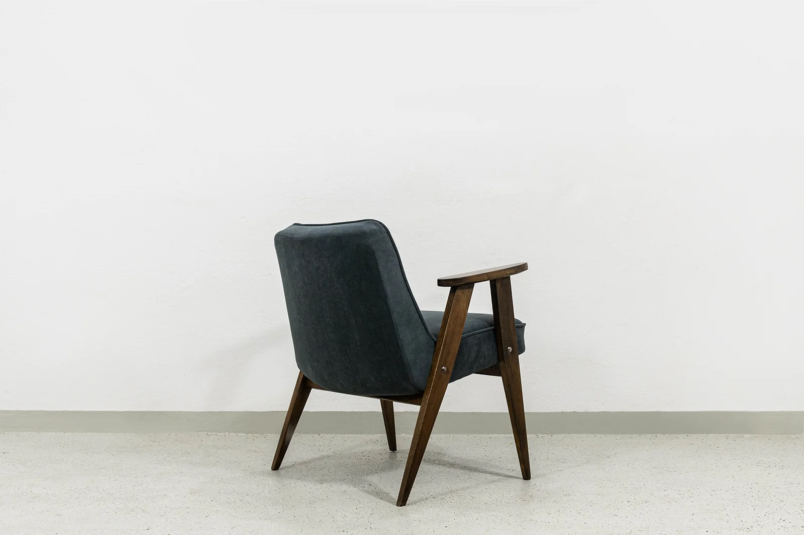 366 Armchair, designed by Józef Chierowski, Dolnośląska Fabryka Mebli, Poland, 1960s