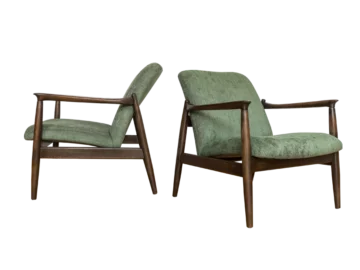 Pair of GFM-64 armchairs designed by Edmund Homa, Gościcińska Fabryka Mebli, Poland, 1960s