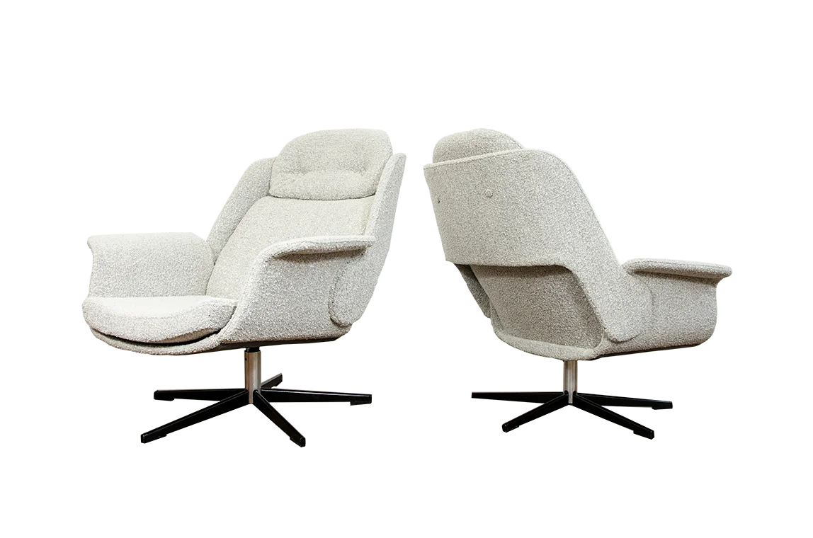 Pair of B7041 swivel armchairs, Zakłady Przemysłu Meblarskiego w Radomsku, Poland, 1970s