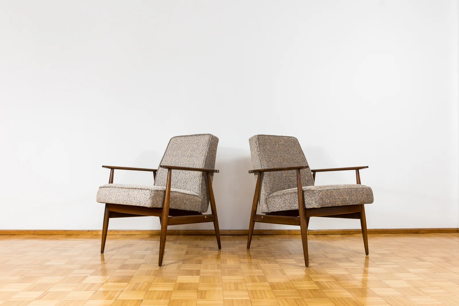 Pair of armchairs, model 300-190, designed by H. Lis, Dolnośląska Fabryka Mebli, Poland, 1970s