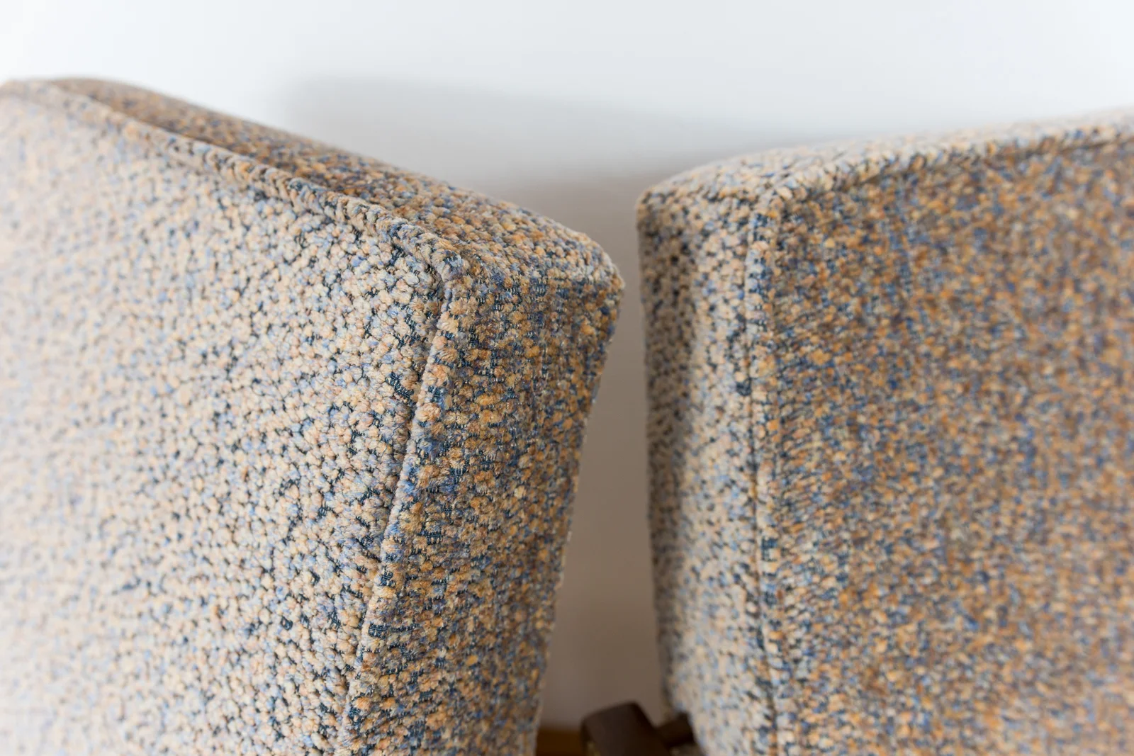 Pair of armchairs, model 300-190, designed by H. Lis, Dolnośląska Fabryka Mebli, Poland, 1970s