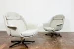 Pair of B7041 swivel armchairs, Zakłady Przemysłu Meblarskiego w Radomsku, Poland, 1970s