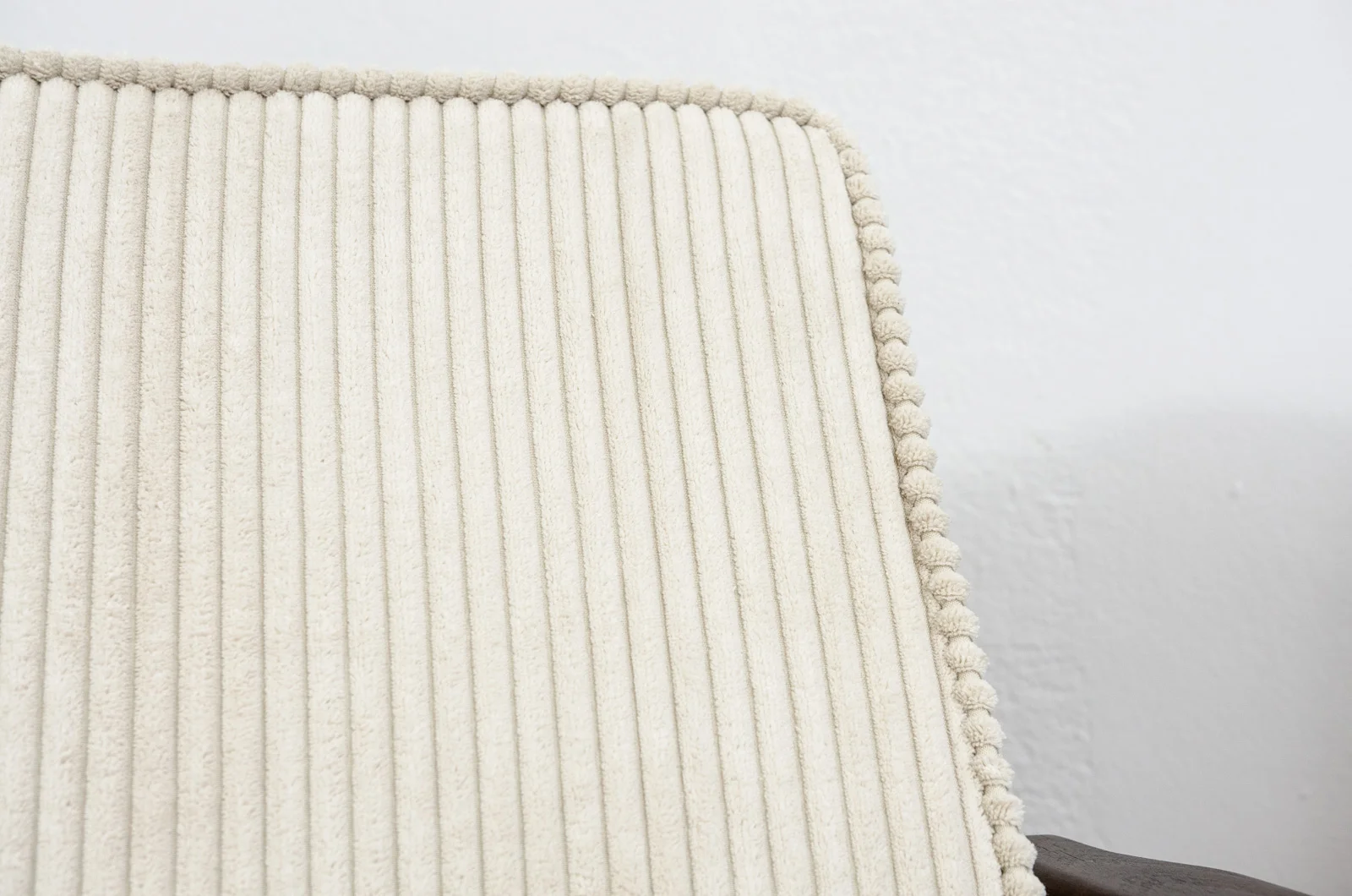Pair of armchairs, type 300-190, designed by H. Lis, Dolnośląska Fabryka Mebli, Poland, 1970s
