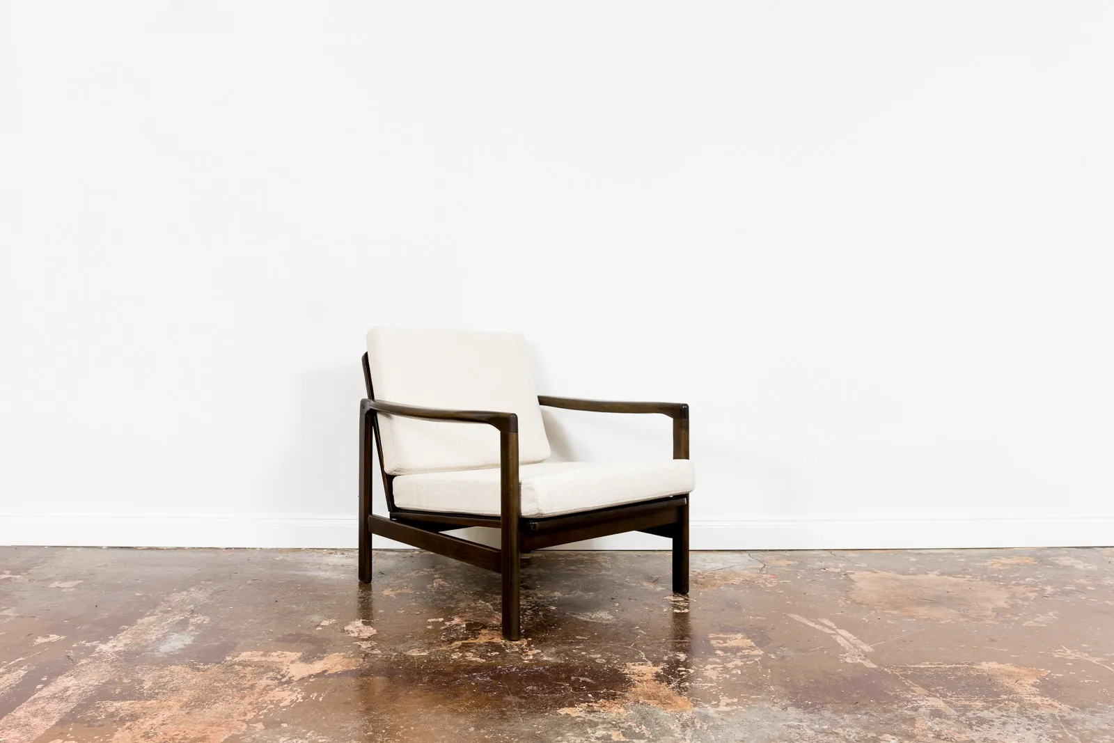 Armchair “B7522” designed by Zenon Bączyk, Poland, 1960s