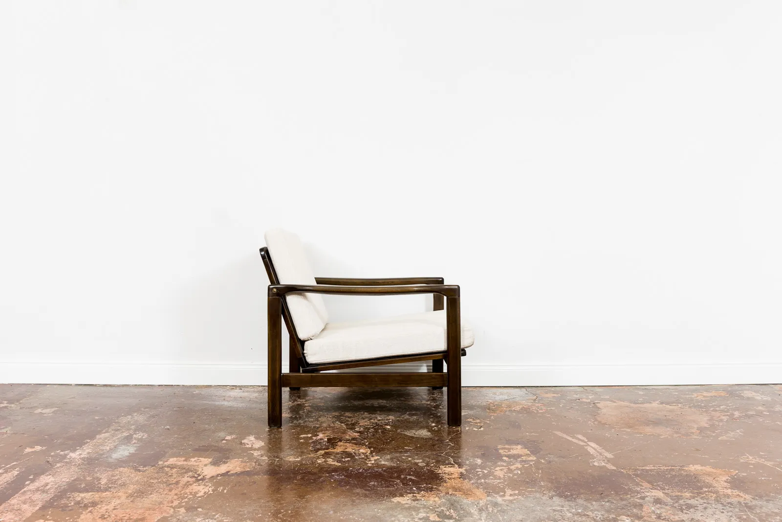 Armchair “B7522” designed by Zenon Bączyk, Poland, 1960s
