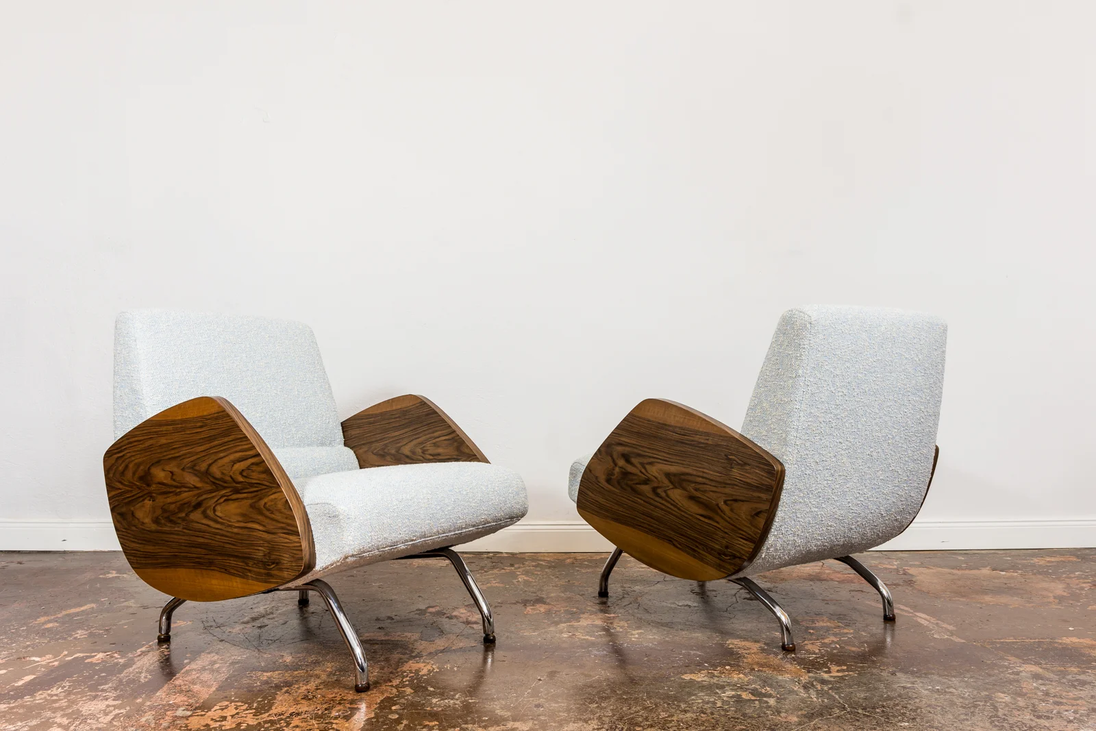 Pair of 360 armchairs, designed by Janusz Różański, Poland, 1960s