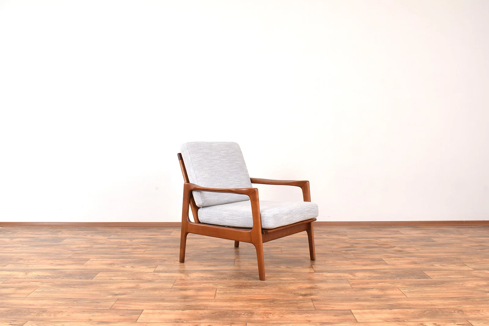 Vintage armchair, designed by Illum Wikkelsø, Denmark, 1960s