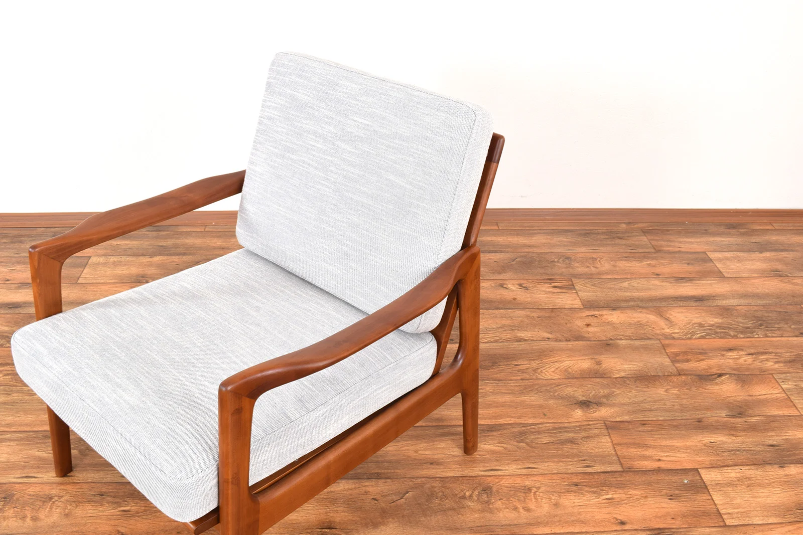 Vintage armchair, designed by Illum Wikkelsø, Denmark, 1960s