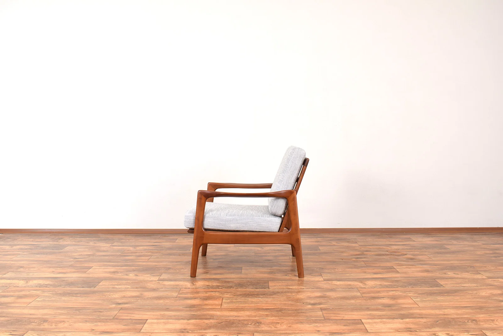 Vintage armchair, designed by Illum Wikkelsø, Denmark, 1960s