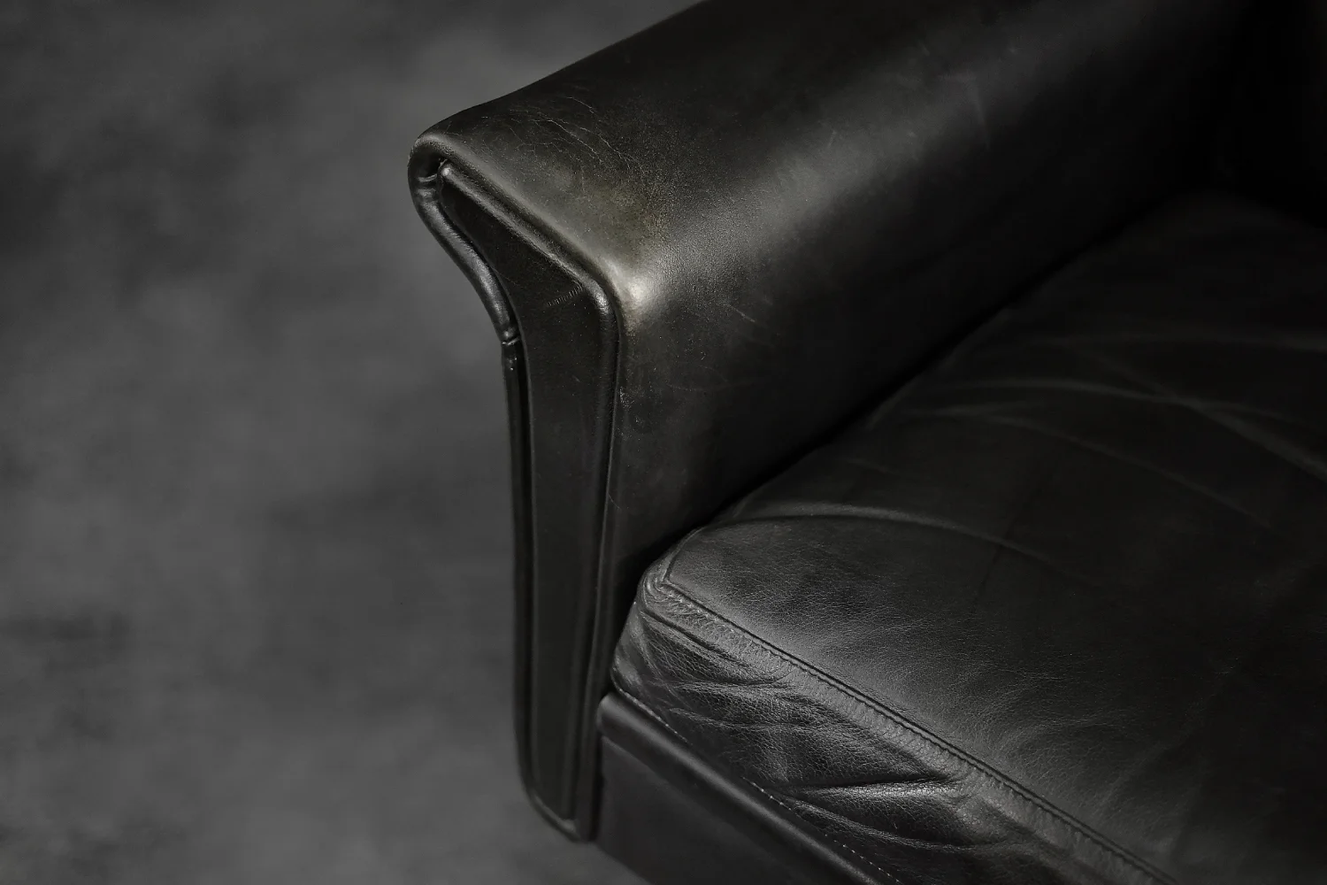 Leather swivel armchair, designed by Georg Thams, Denmark, 1960s