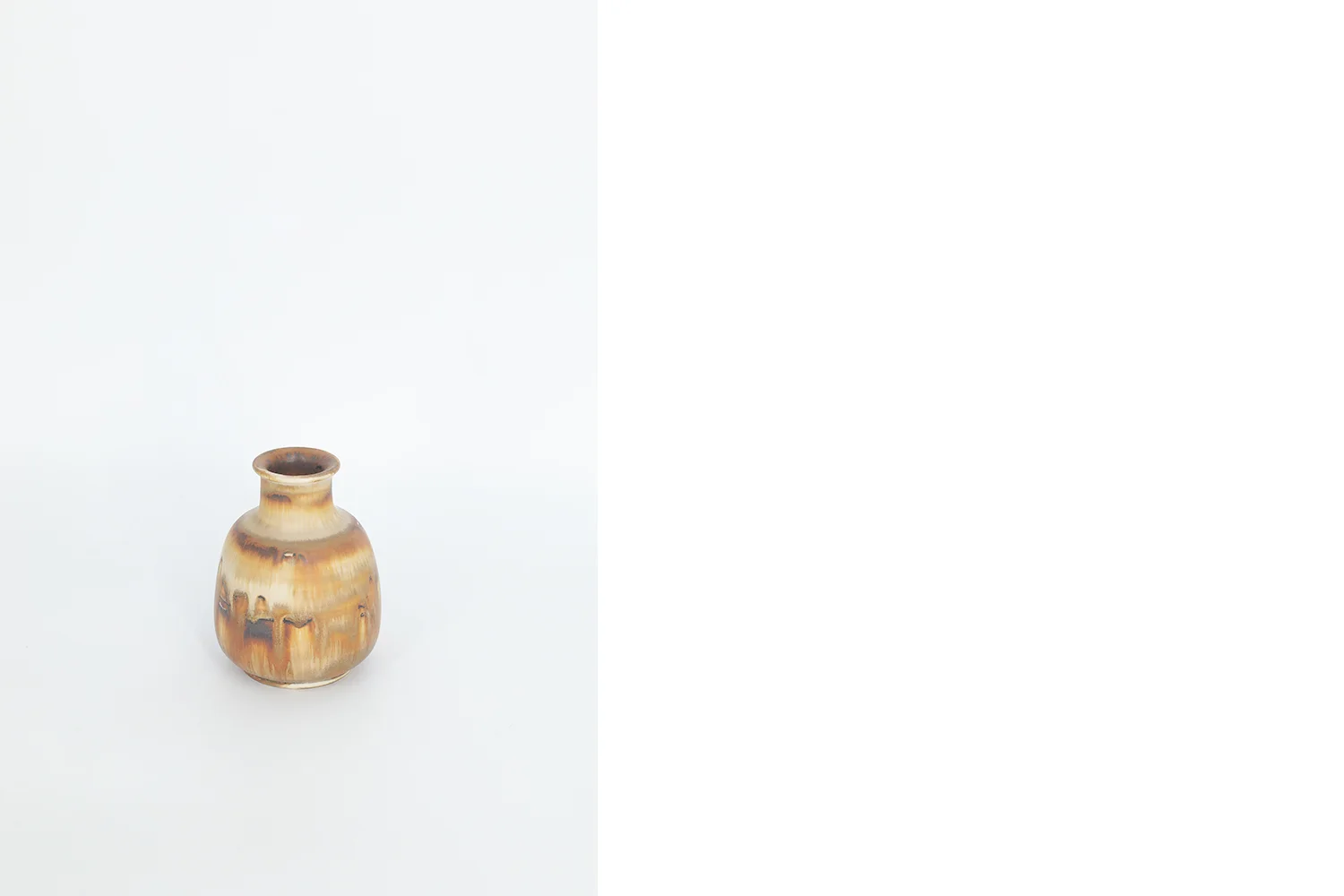 Small brown stoneware vase, designed by Gunnar Borg, Höganäs Keramik, Sweden, 1960s