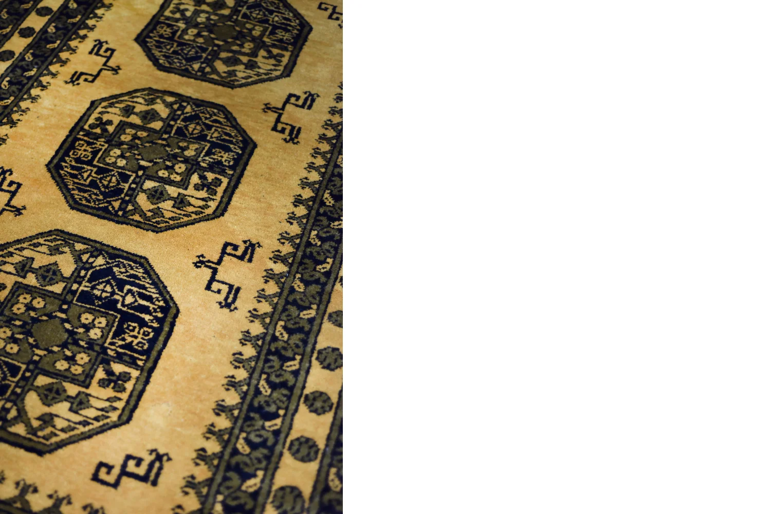 Afghan Gold Ersari Oriental Rug, Afghanistan, 1930s