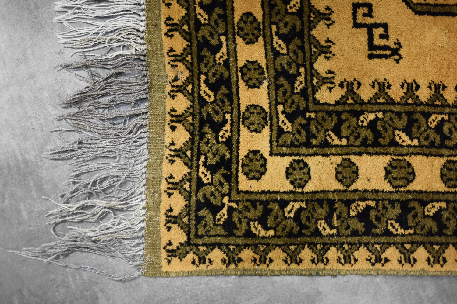 Afghan Gold Ersari Oriental Rug, Afghanistan, 1930s