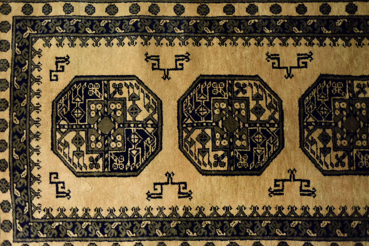 Afghan Gold Ersari Oriental Rug, Afghanistan, 1930s
