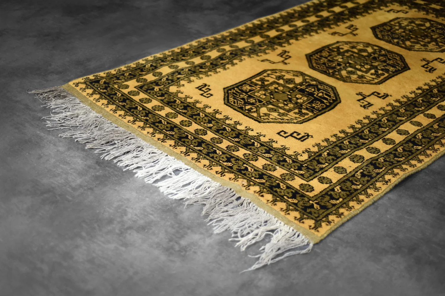 Afghan Gold Ersari Oriental Rug, Afghanistan, 1930s