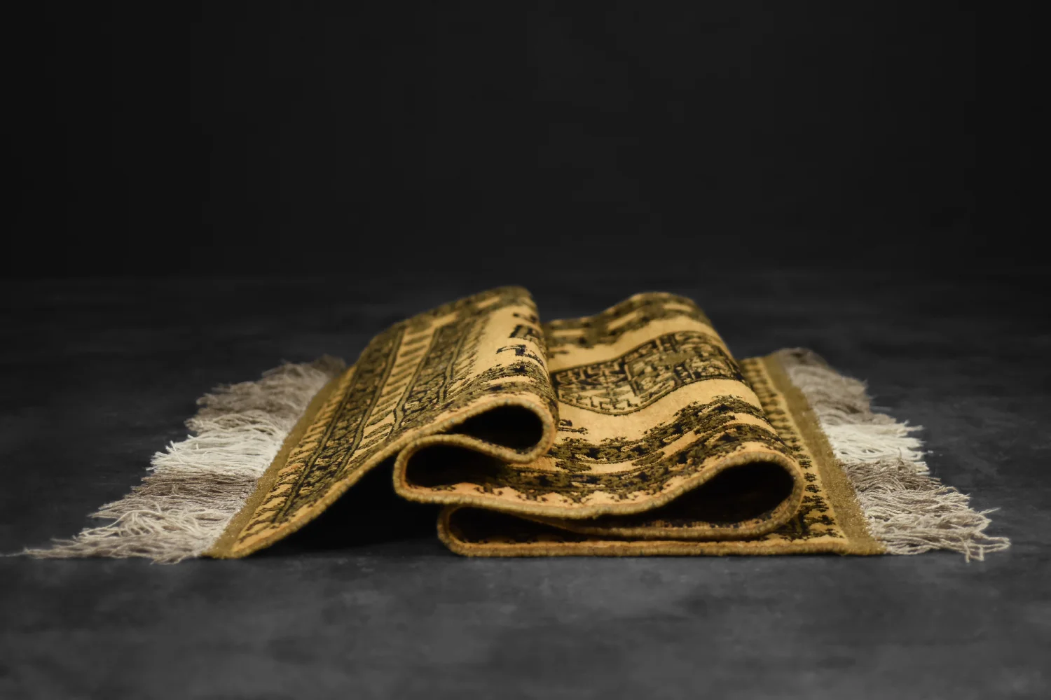 Afghan Gold Ersari Oriental Rug, Afghanistan, 1930s