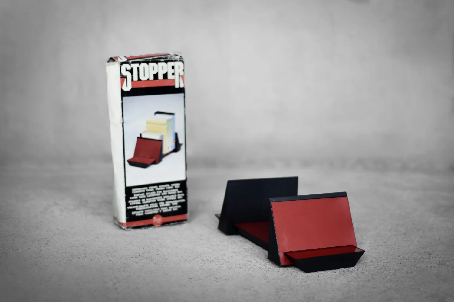Space Age book stand, designed by Corus Associati, MGL Plast Fabriano, Italy, 1980s