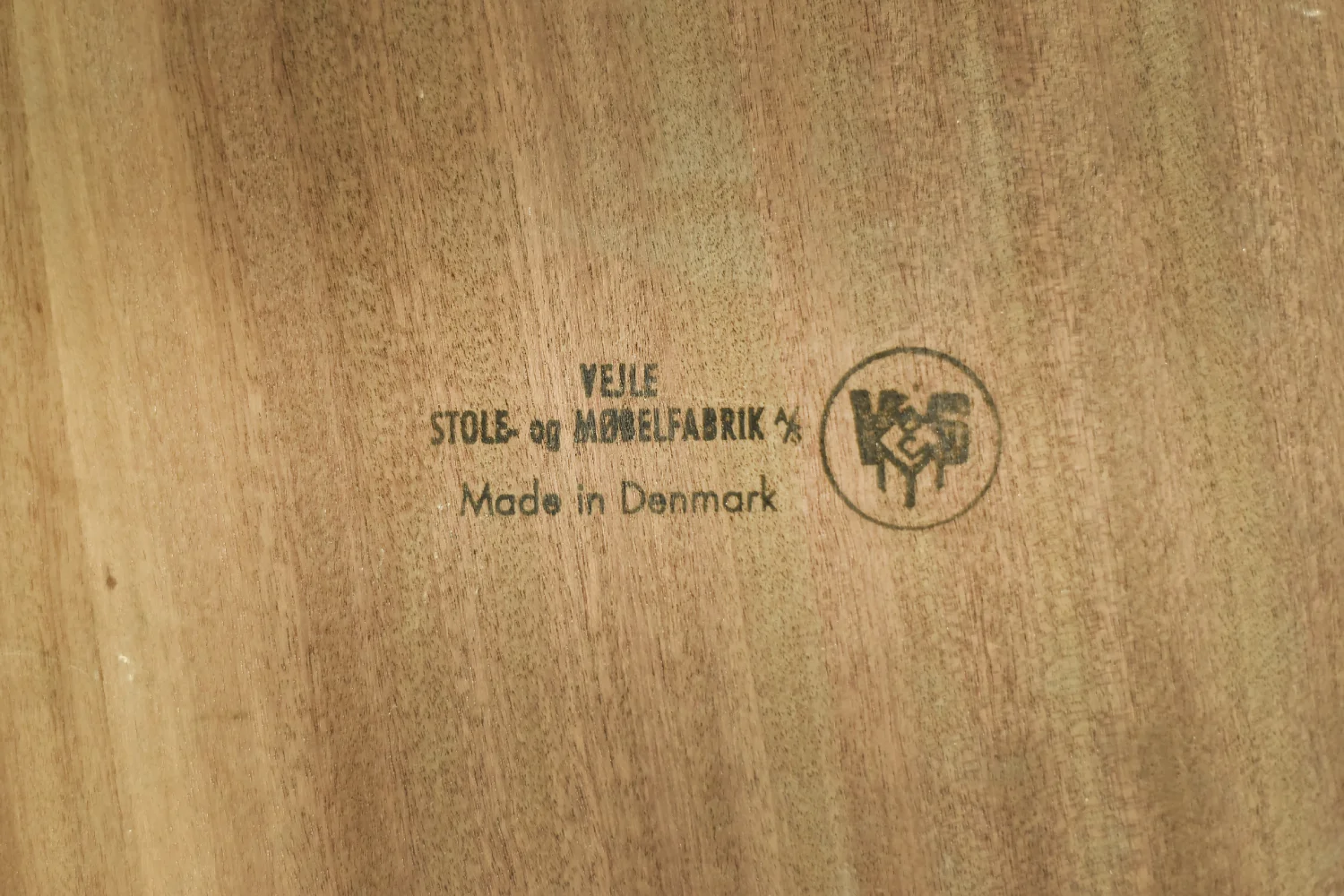 Teak coffee table, designed by Henning Kjærnulf for Vejle Møbelfabrik, Denmark, 1960s