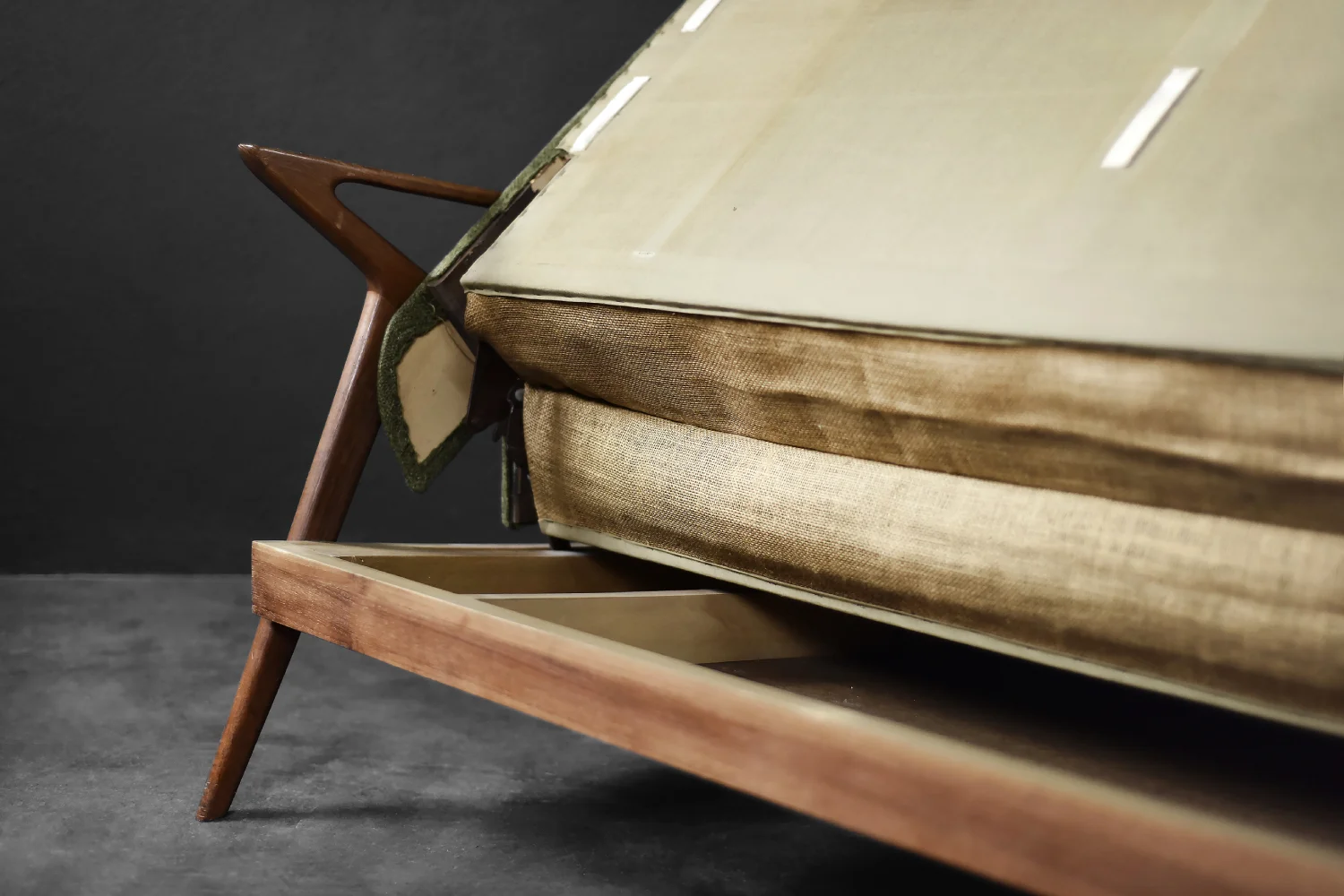 Rozkładana trzyosobowa Z Sofa, proj. Poul Jensen dla Selig Furniture, Dania, lata 50