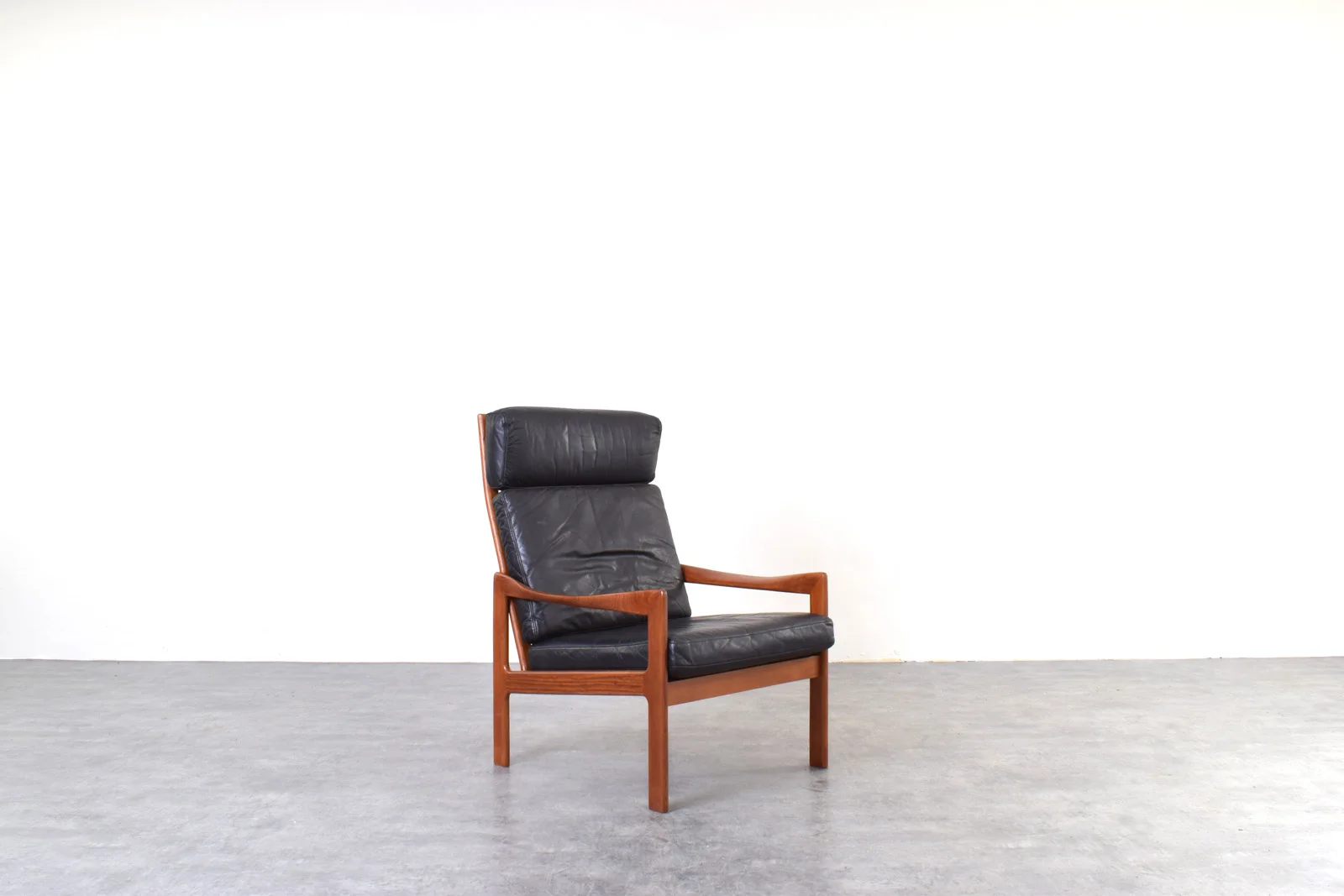 Teak lounge chairs designed by Illum Wikkelsø for Niels Eilersen, 1960s