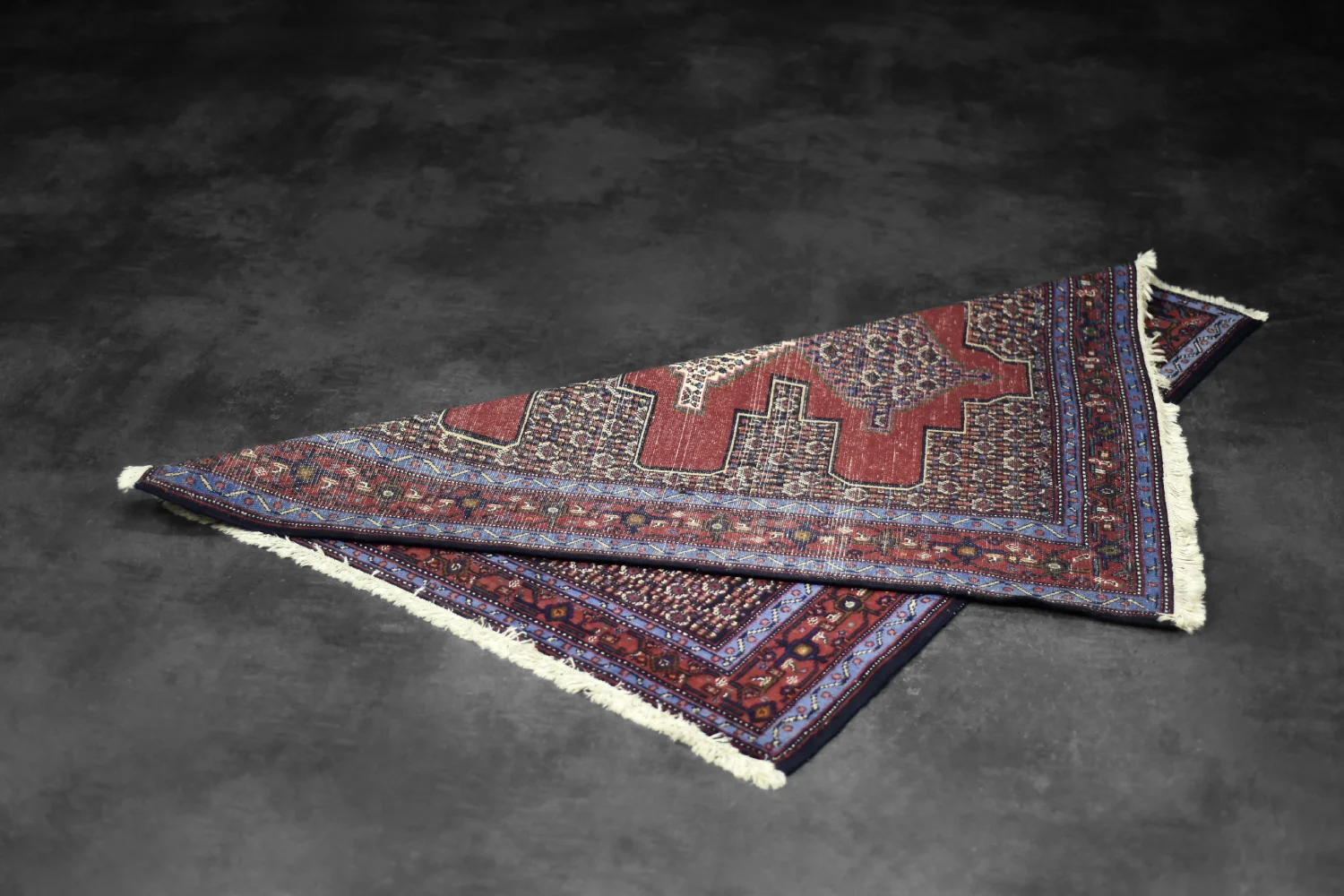 Senneh Oriental Rug, Persia / Iran, 1960s