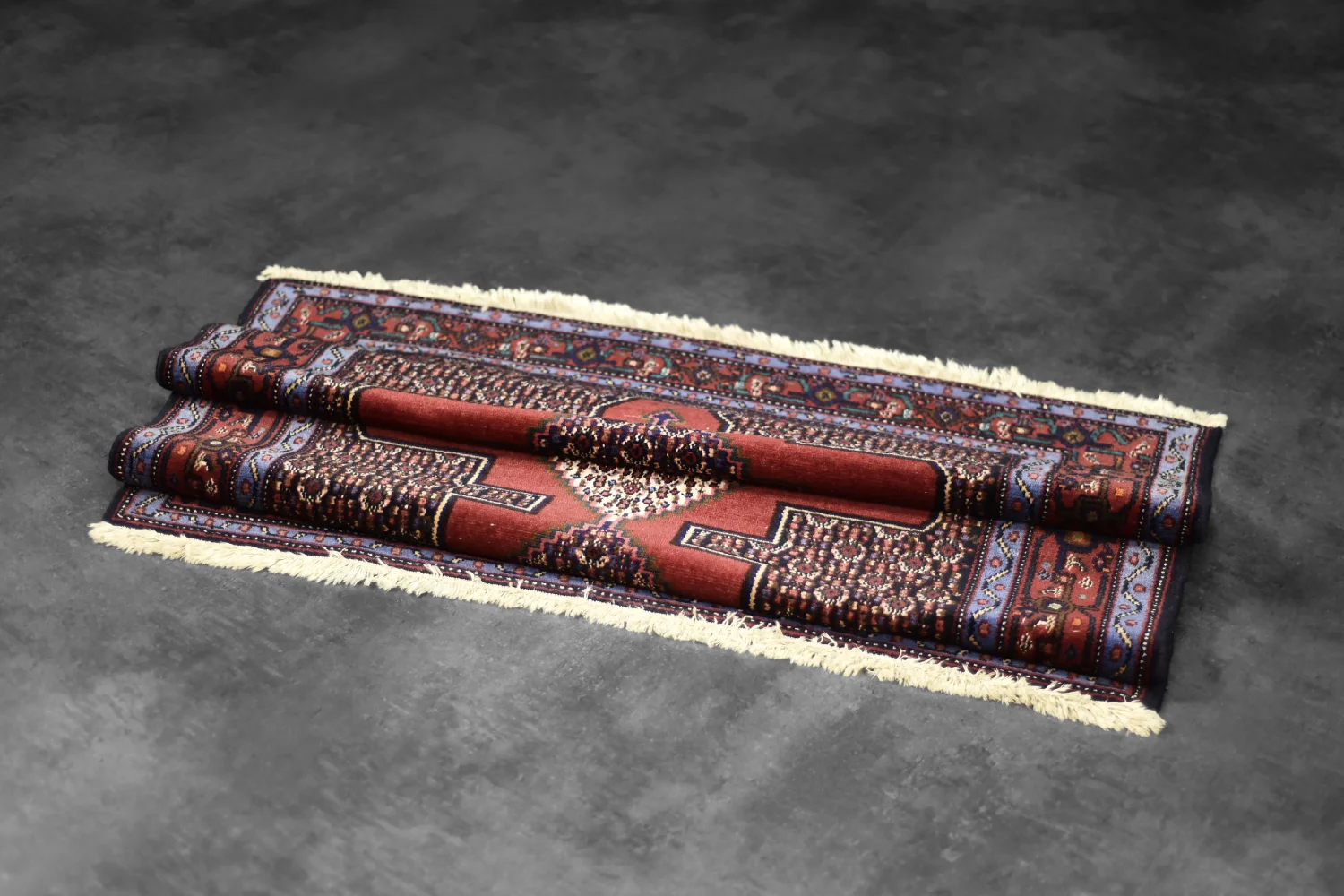 Senneh Oriental Rug, Persia / Iran, 1960s