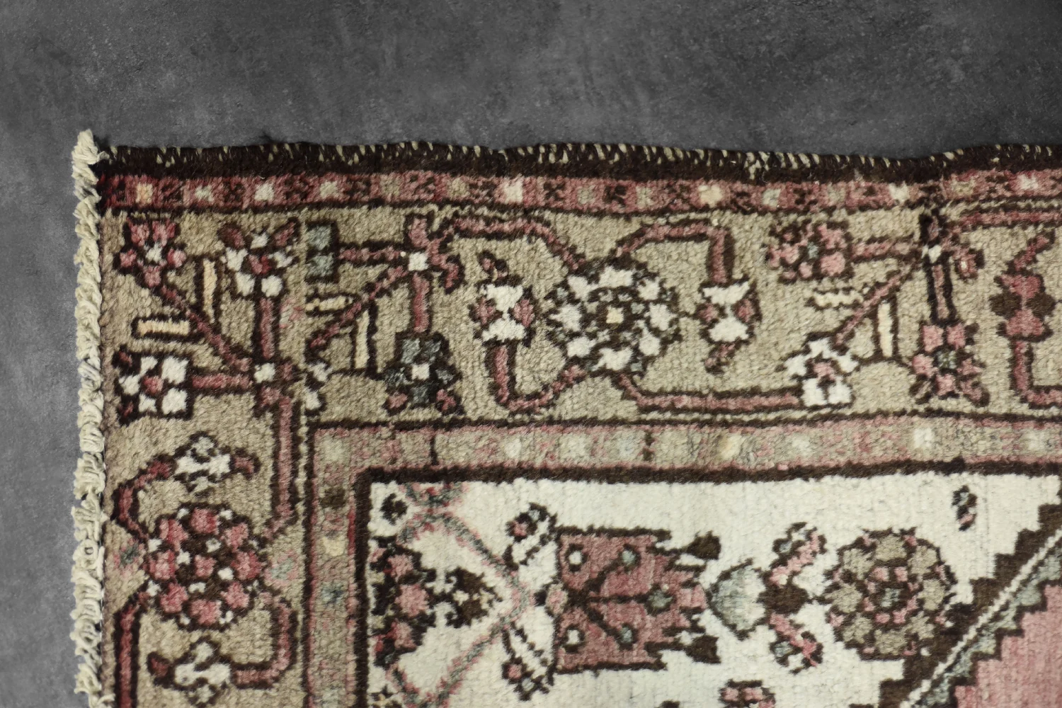 Hamadan Oriental Rug, Persia / Iran, 1960s