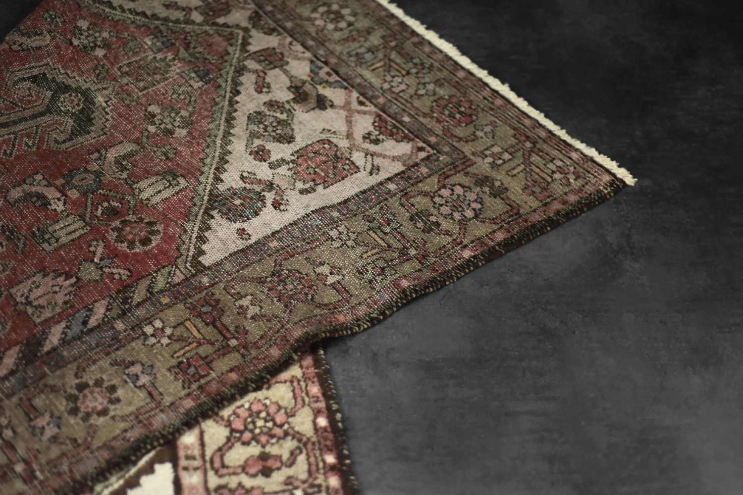 Hamadan Oriental Rug, Persia / Iran, 1960s