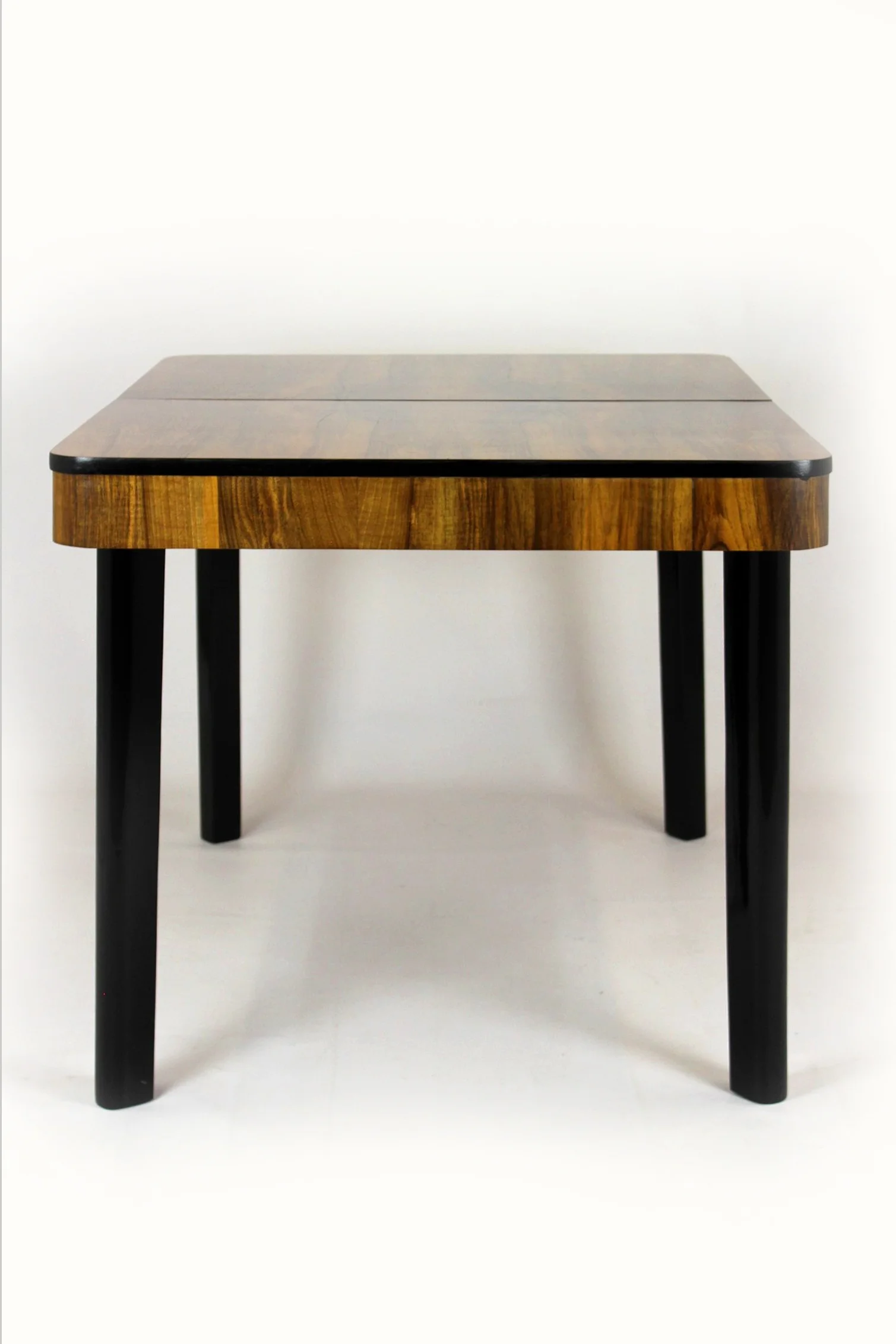 Extendable dining table, designed by Jindřich Halabala, Czechoslovakia, 1940s