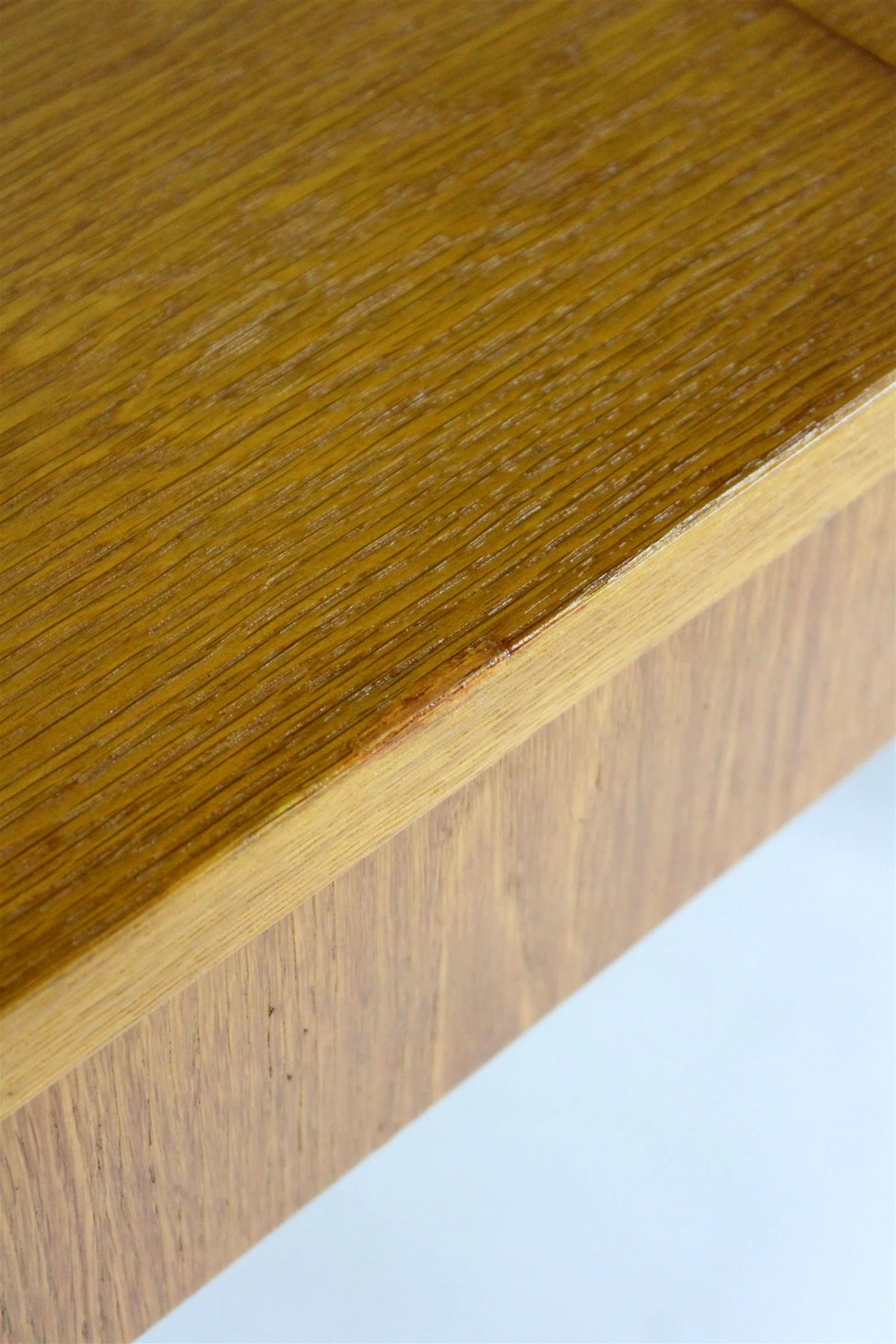 Extendable oak table, designed by Jindrich Halabala, Czechoslovakia, 1950s