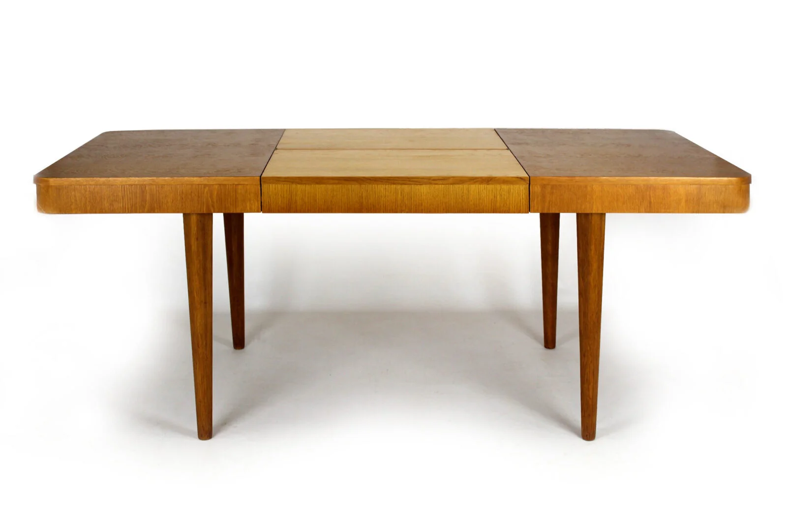 Extendable oak table, designed by Jindrich Halabala, Czechoslovakia, 1950s