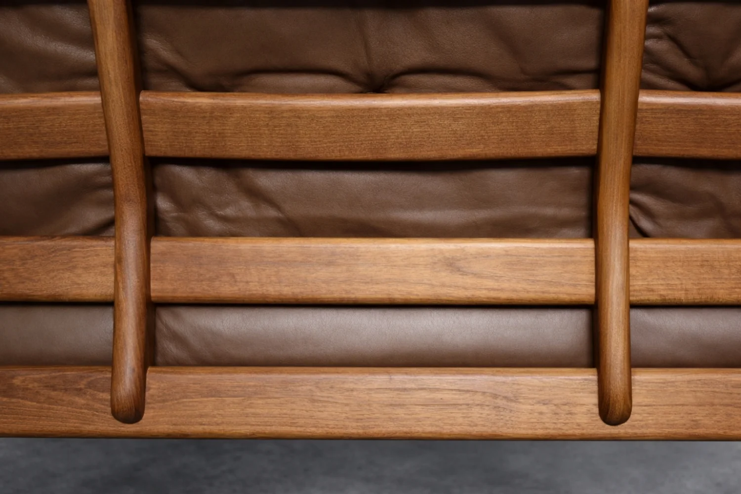 Skórzana sofa trzyosobowa, proj. Georg Thams dla A/S Vejen Polstermøbelfabrik, Dania, lata 60