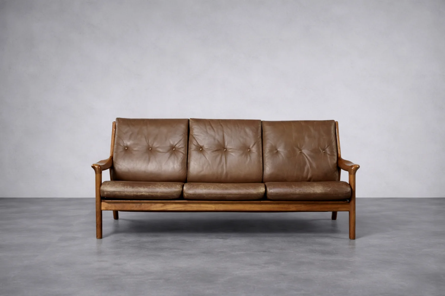 Skórzana sofa trzyosobowa, proj. Georg Thams dla A/S Vejen Polstermøbelfabrik, Dania, lata 60