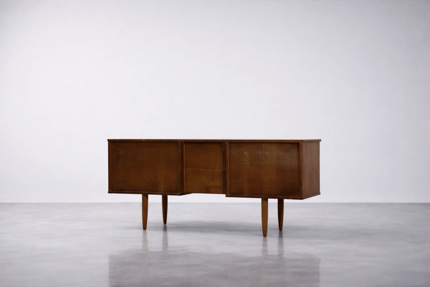 Stylish vintage teak desk, United Kingdom, 1960s