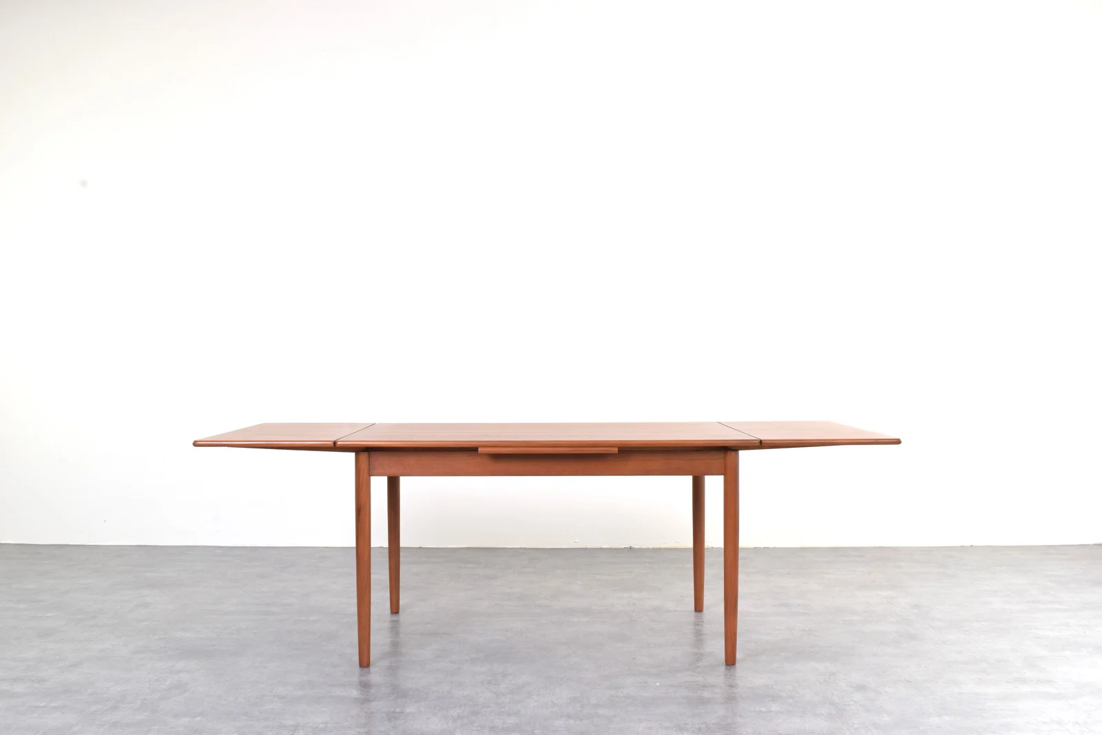 Extendable teak table by Rogenstrup Möbelfabrik, Denmark, 1960s