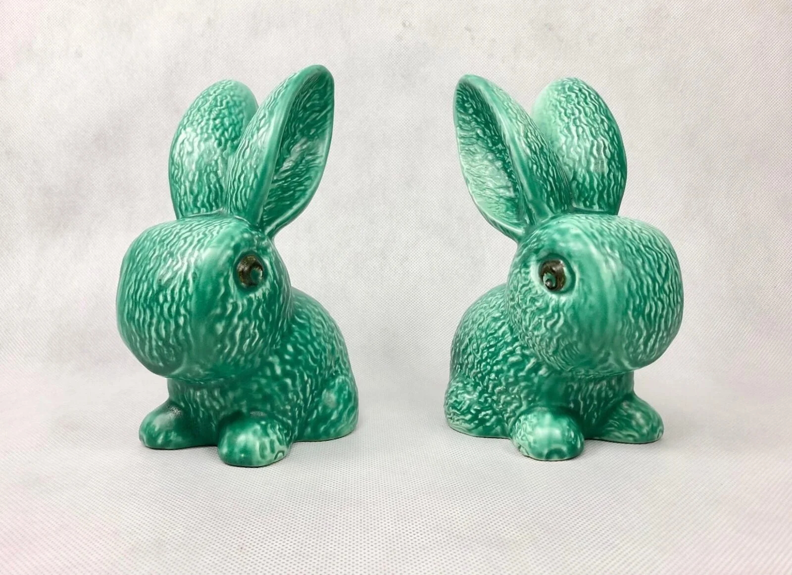 Pair of porcelain rabbit figurines no. 1028, SylvaC, England, 1950s