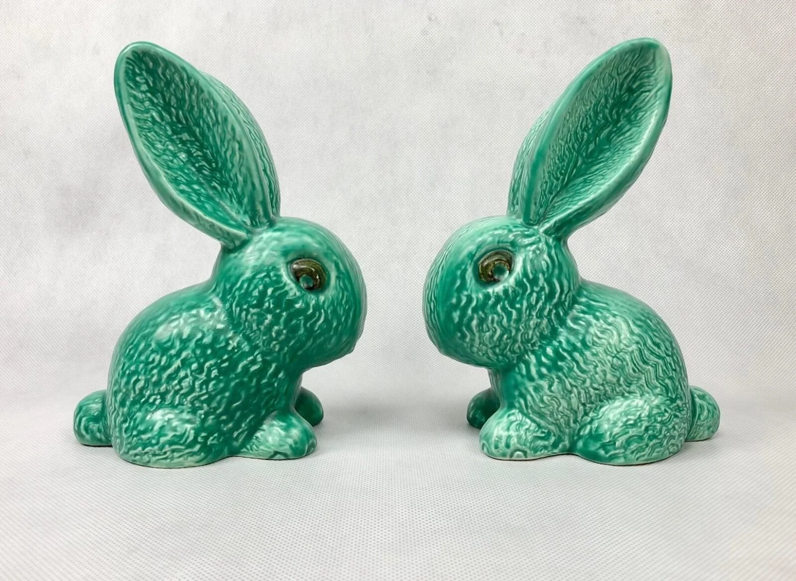Pair of porcelain rabbit figurines no. 1028, SylvaC, England, 1950s