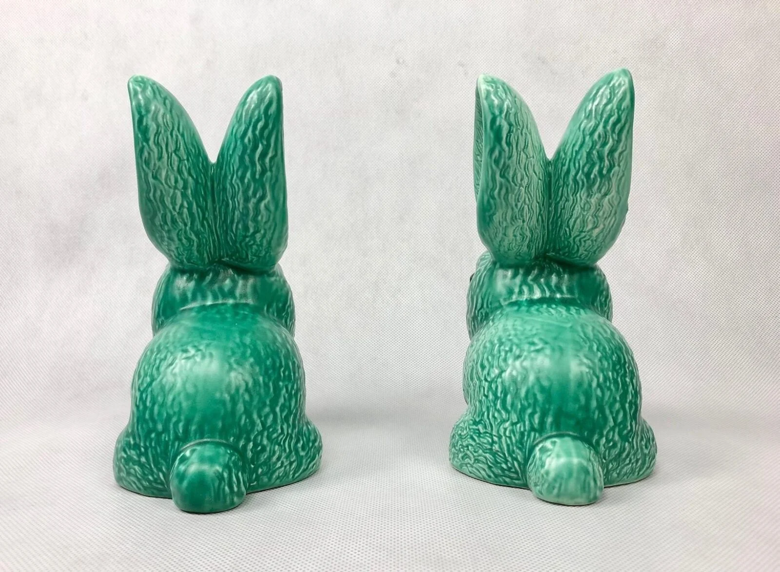 Pair of porcelain rabbit figurines no. 1028, SylvaC, England, 1950s