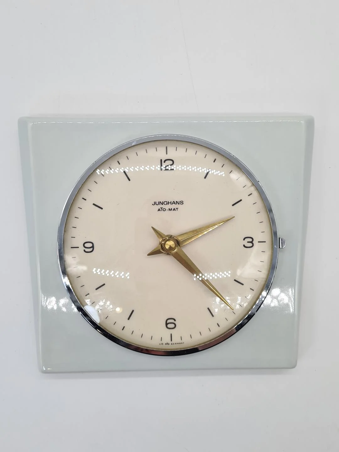 Ceramiczny zegar ścienny Ato-Mat, prod. Junghans, Niemcy, lata 70