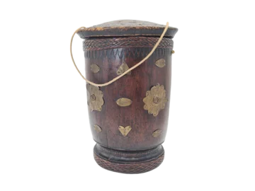 Measuring cup with brass inlays, India, 1930s
