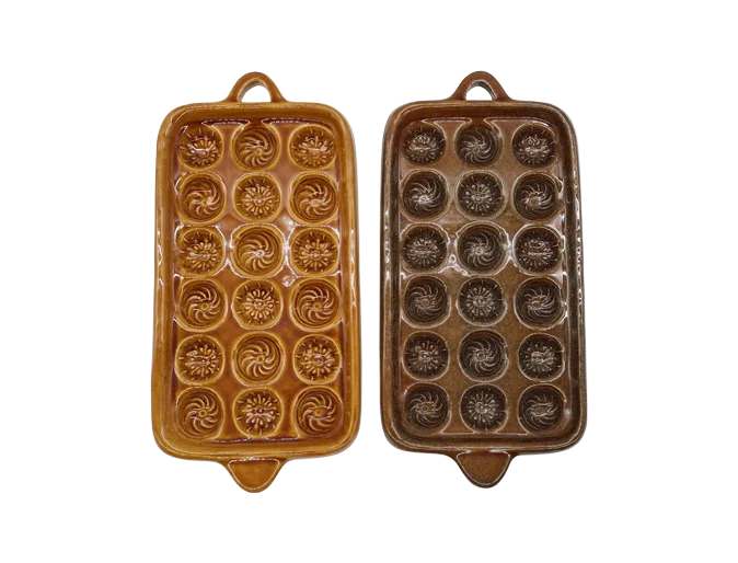 Set of 2 ceramic baking dishes, 1960s