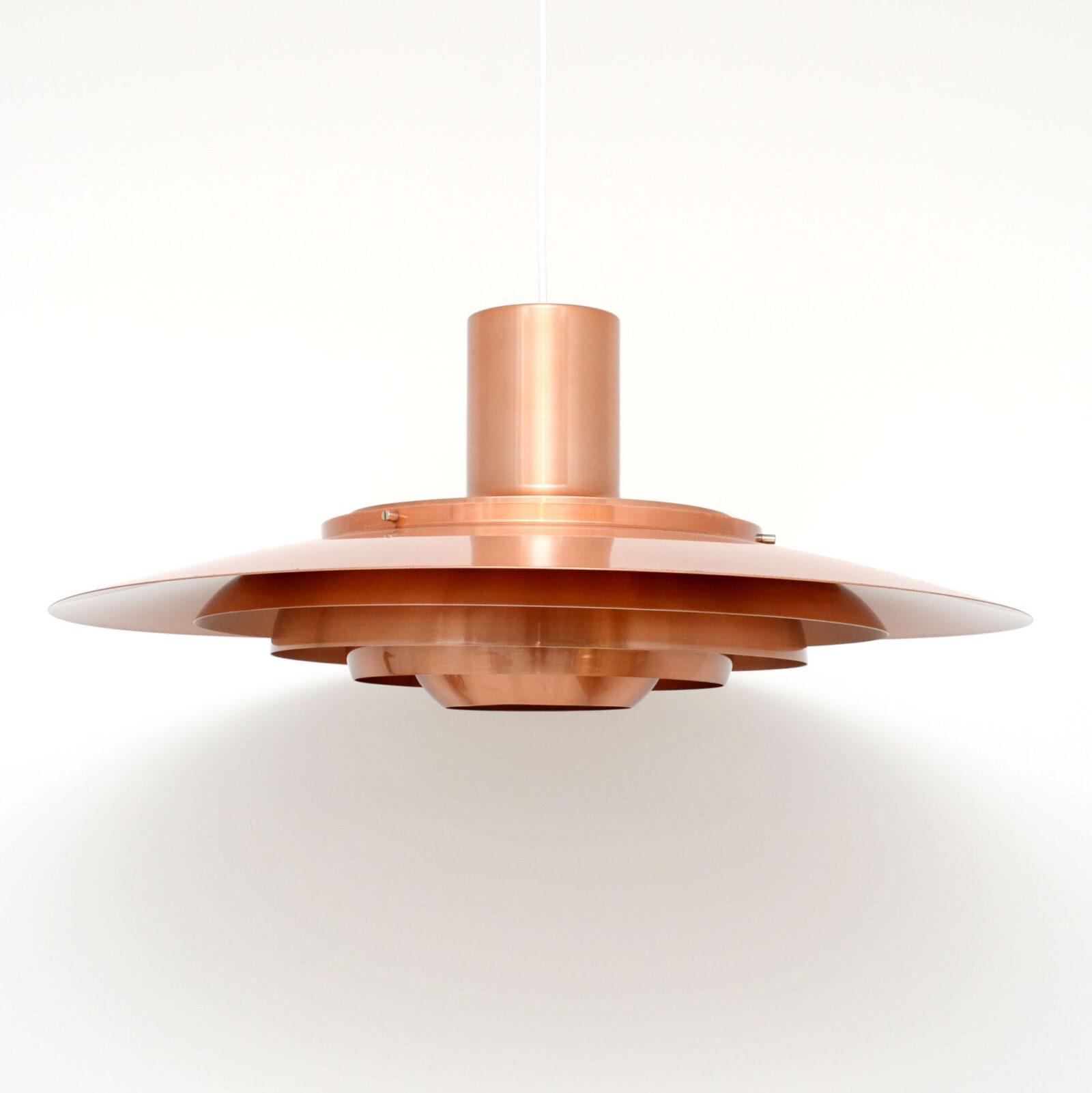 Lampa miedziana P376, proj. Kastholm & Fabricius, 1964