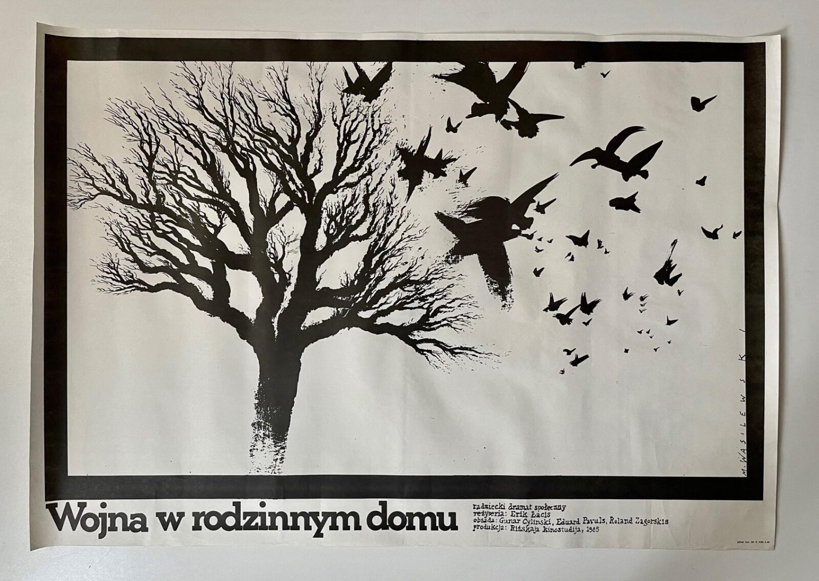 Plakat "Wojna w rodzinnym domu" proj. Mieczysław Wasilewski, 1987