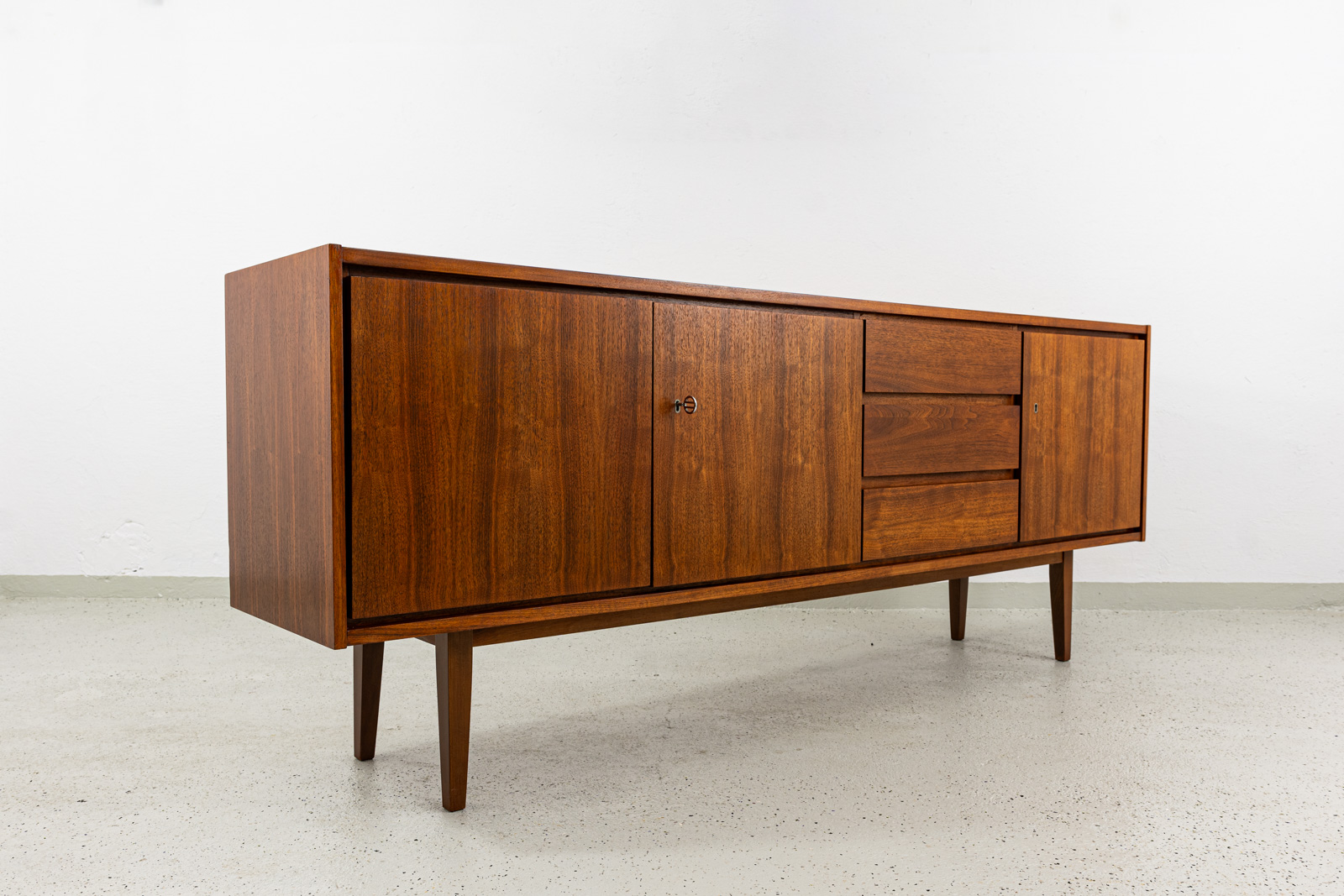 Sideboard vintage, Swarzędzkie Fabryki Mebli, PRL, lata 70