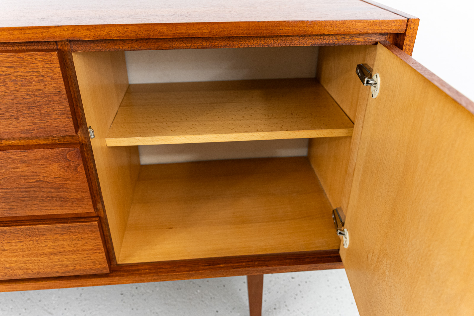 Sideboard vintage, Swarzędzkie Fabryki Mebli, PRL, lata 70