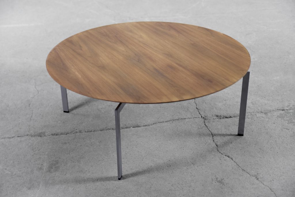 Stół okrągły Trippo, proj. Ulla Christiansson, Karl Andersson & Söner, Szwecja, lata 2000