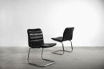 Para minimalistycznych skórzanych krzeseł, Pol International, Niemcy, lata 60