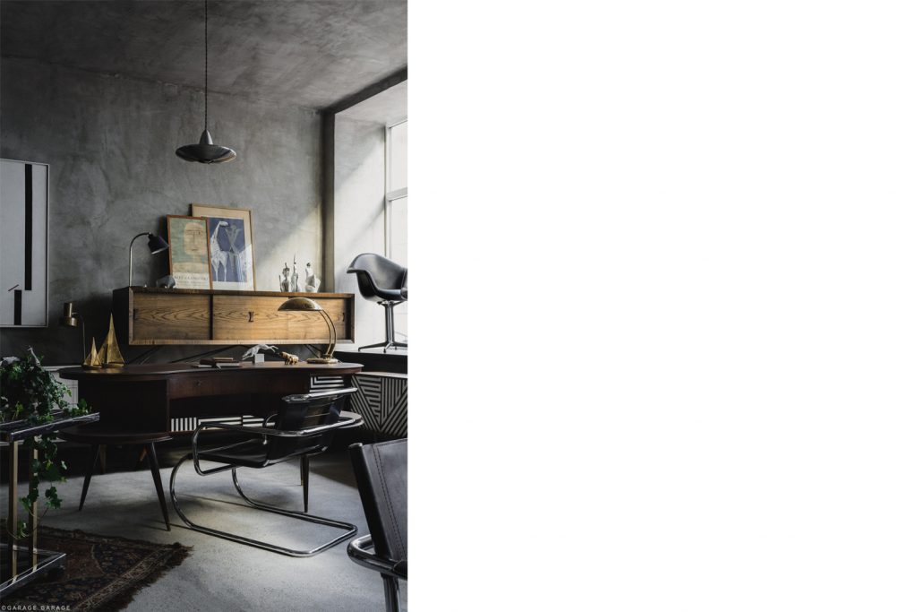Dyrektorskie biurko o organicznym kształcie, Holandia, lata 60